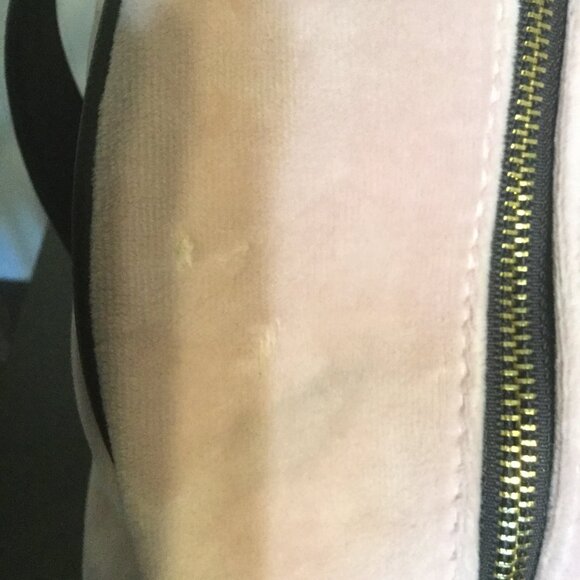 Juicy Couture carry on luggage tote excellent used  condition soft velvety pink - Picture 9 of 11